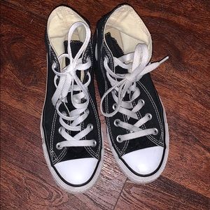High top converse.